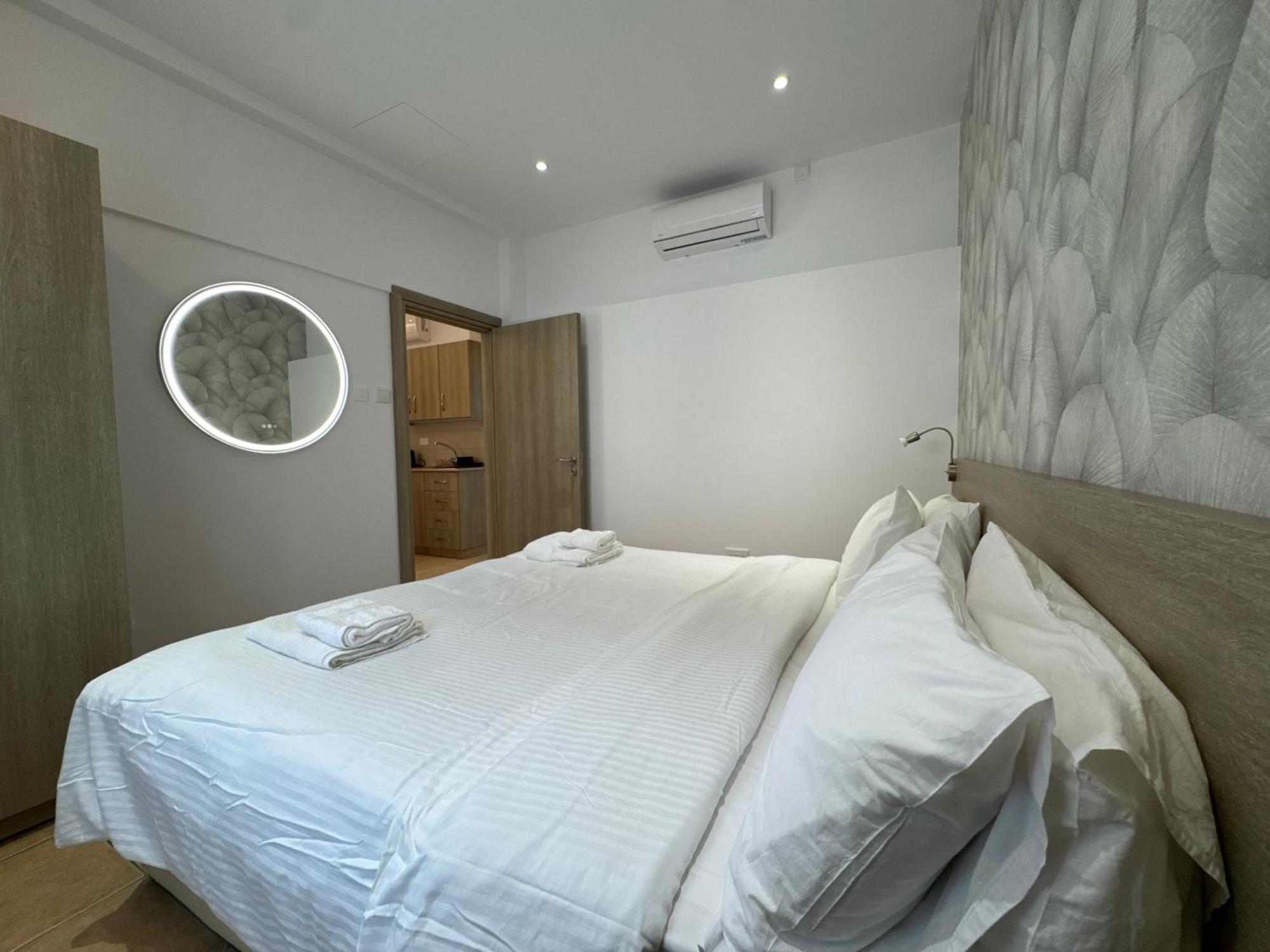Topikos Apartments أيا نابا المظهر الخارجي الصورة