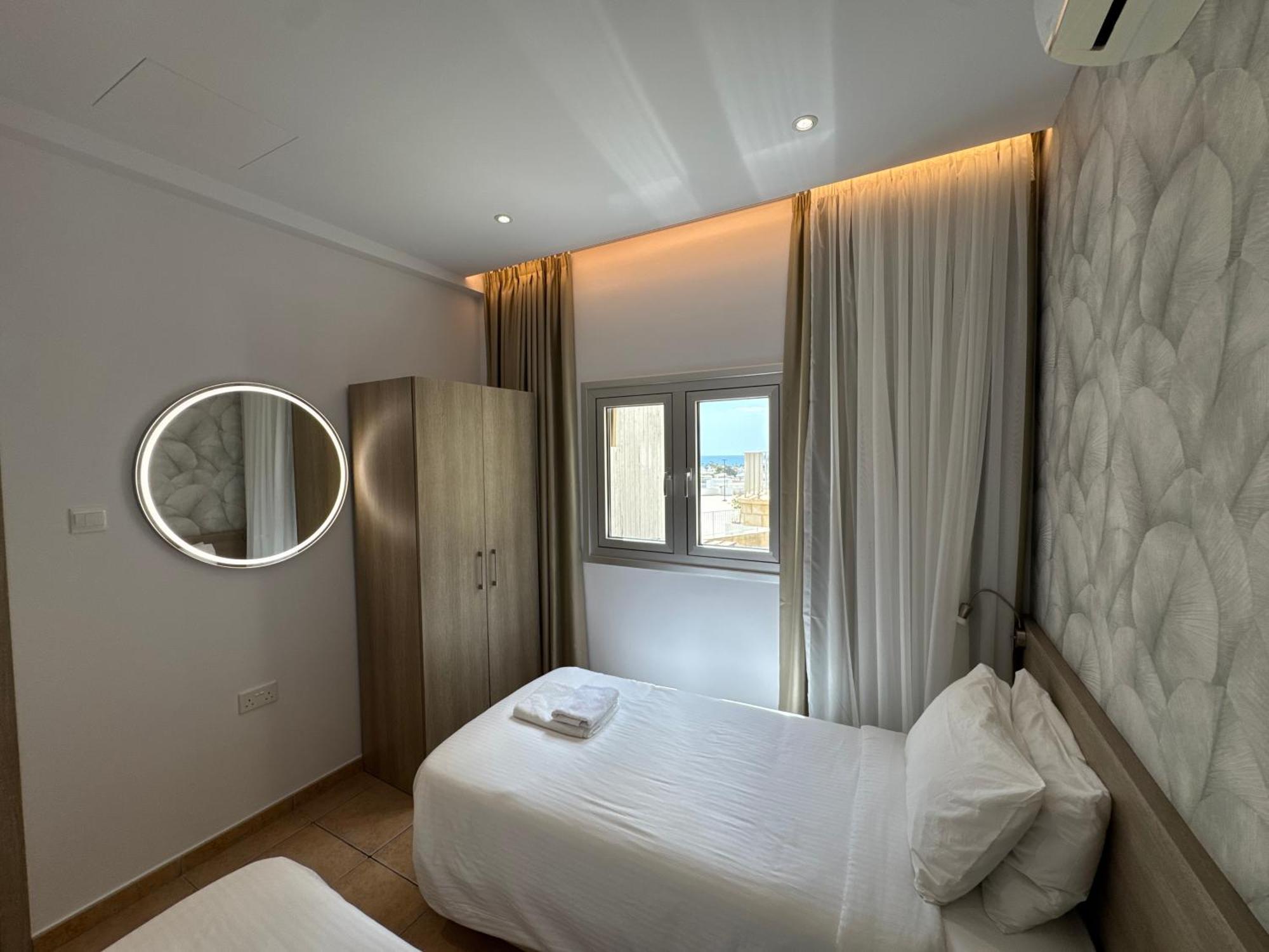 Topikos Apartments أيا نابا المظهر الخارجي الصورة