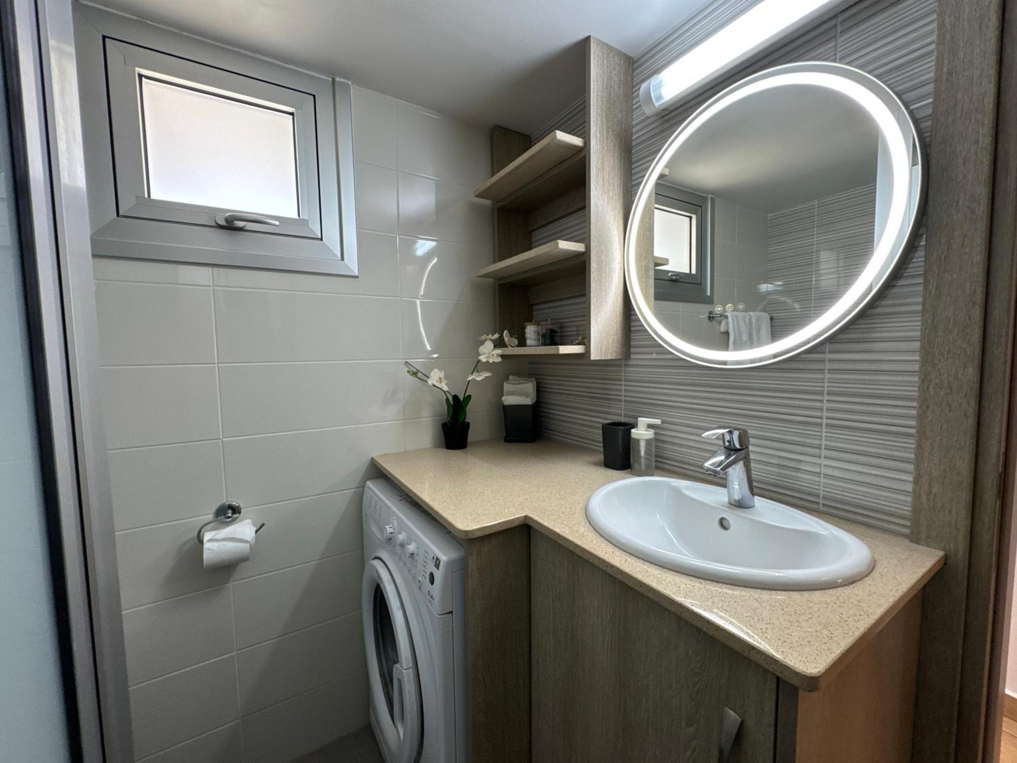 Topikos Apartments أيا نابا المظهر الخارجي الصورة
